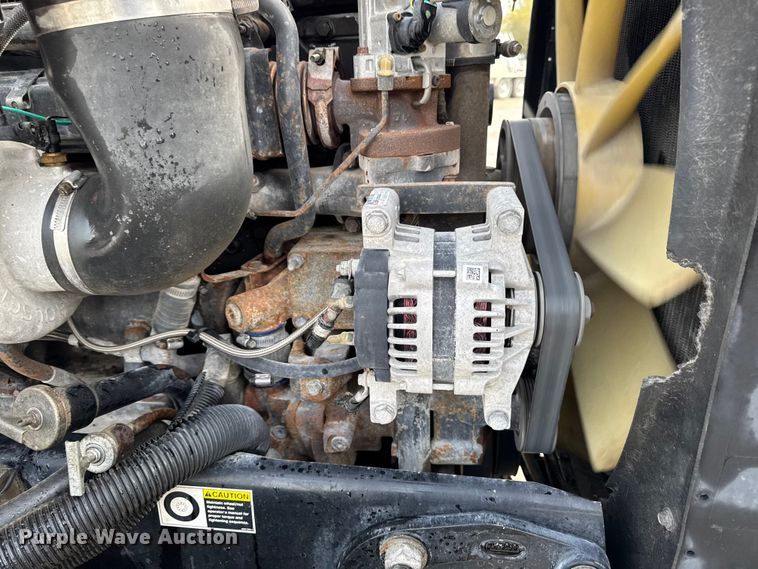 image for item EA1978 2006 Peterbilt 385 semi truck