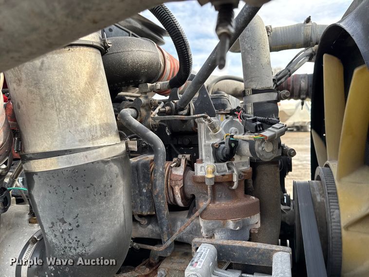 image for item EA1978 2006 Peterbilt 385 semi truck