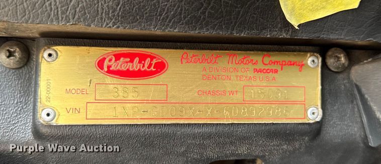 image for item EA1978 2006 Peterbilt 385 semi truck
