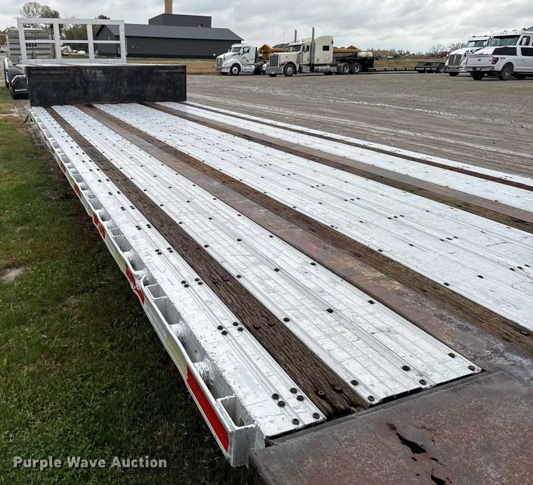 image for item EA1981 1998 Fontaine drop deck trailer