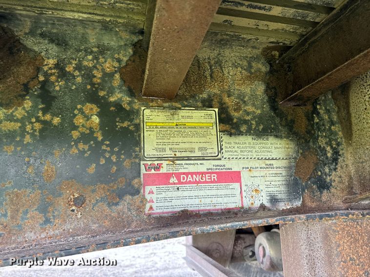 image for item EA1981 1998 Fontaine drop deck trailer