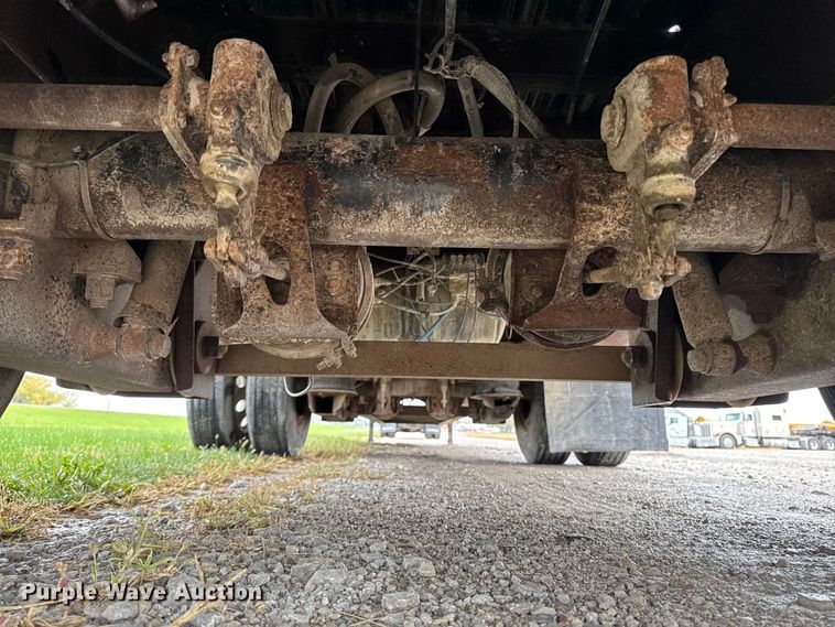 image for item EA1981 1998 Fontaine drop deck trailer