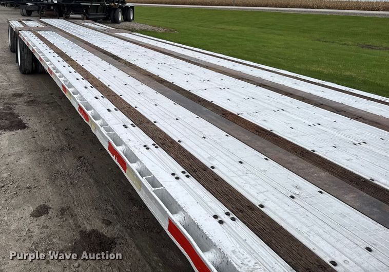 image for item EA1981 1998 Fontaine drop deck trailer