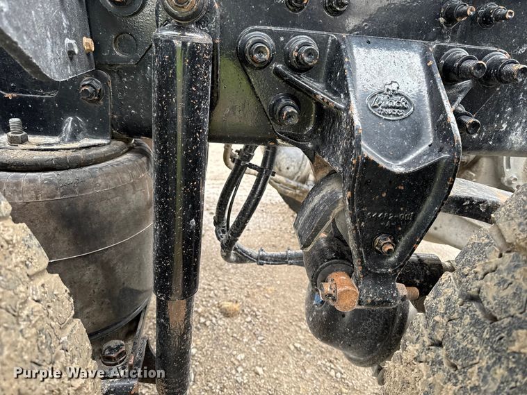 image for item EA1982 2012 Mack GU713 semi truck