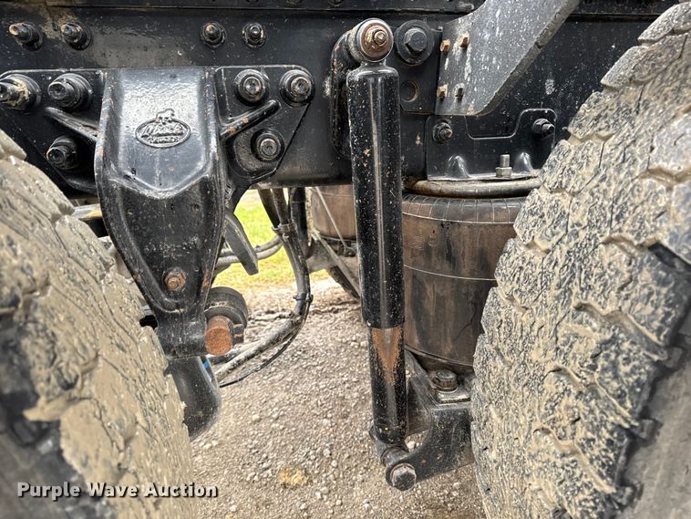 image for item EA1982 2012 Mack GU713 semi truck