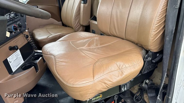 image for item EA1982 2012 Mack GU713 semi truck