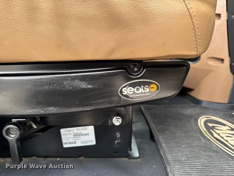 image for item EA1982 2012 Mack GU713 semi truck