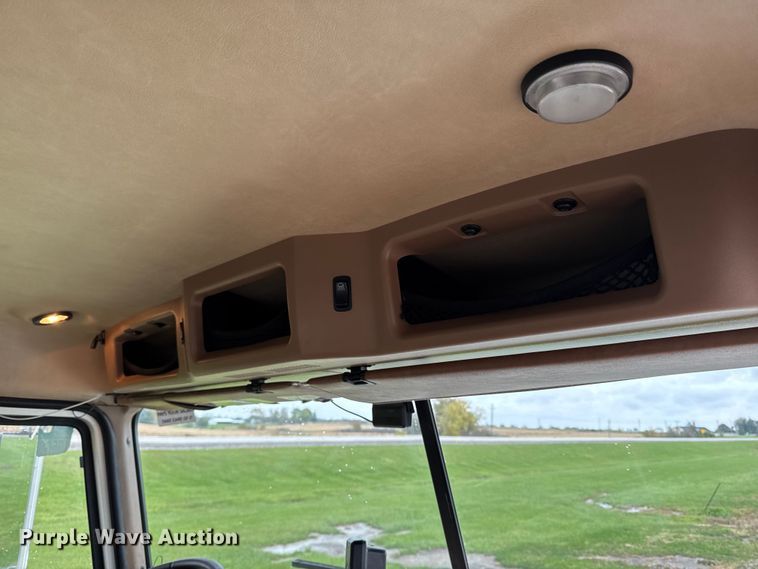 image for item EA1982 2012 Mack GU713 semi truck