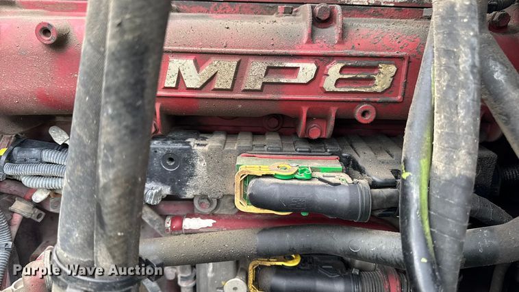 image for item EA1982 2012 Mack GU713 semi truck