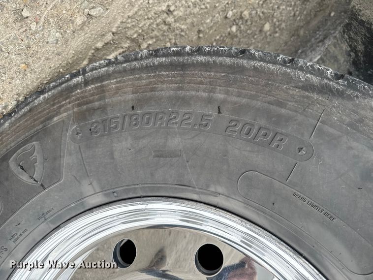 image for item EA1982 2012 Mack GU713 semi truck