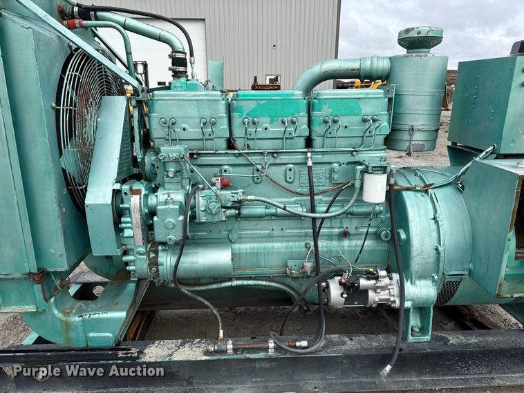 image for item EA1983 Onan Magneciter generator