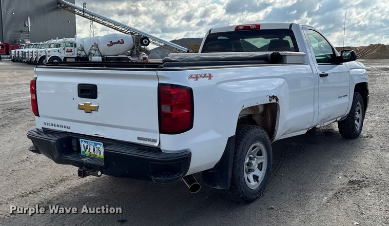 image for item EA1984 2015 Chevrolet Silverado 1500 pickup truck