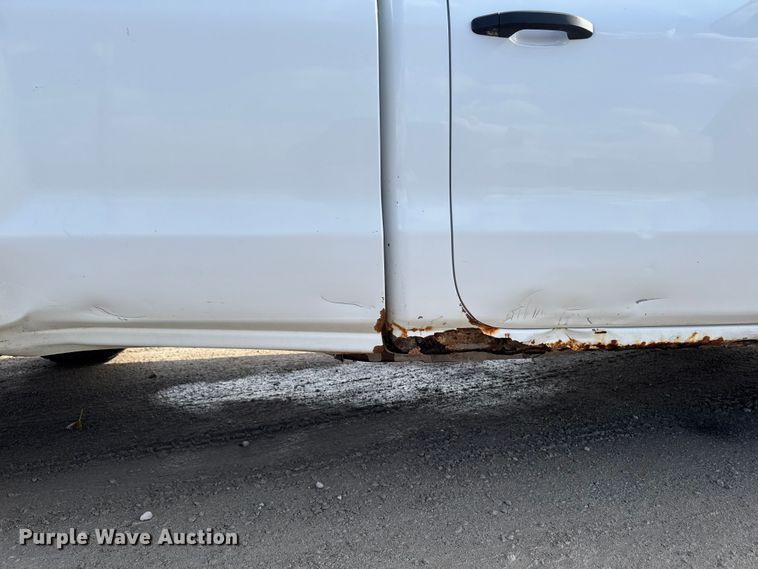 image for item EA1984 2015 Chevrolet Silverado 1500 pickup truck