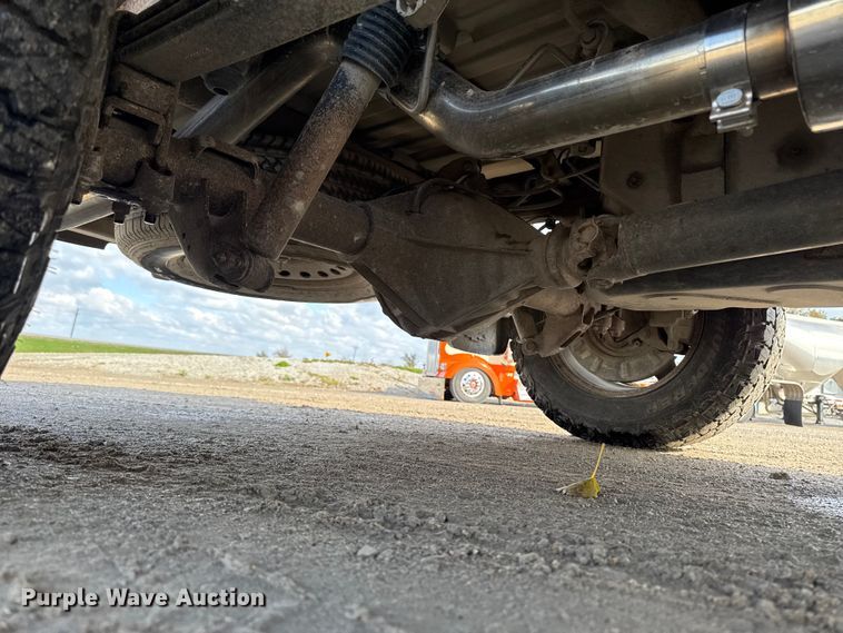 image for item EA1984 2015 Chevrolet Silverado 1500 pickup truck