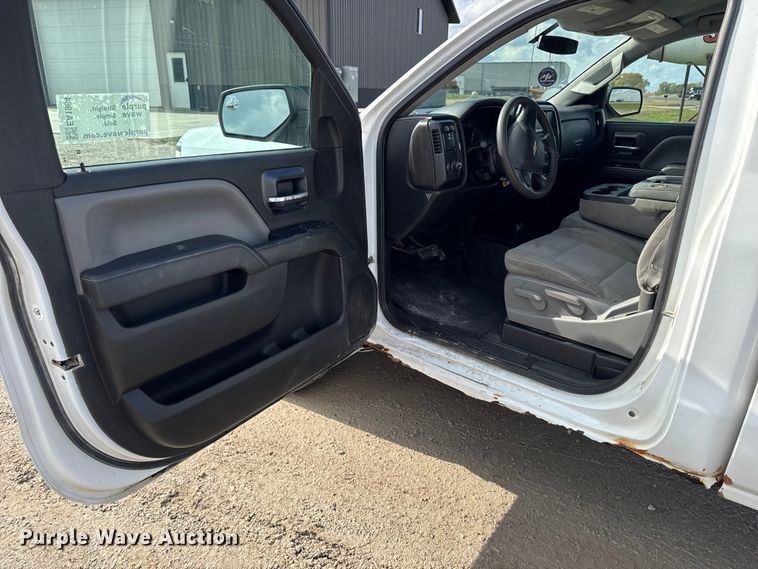 image for item EA1984 2015 Chevrolet Silverado 1500 pickup truck