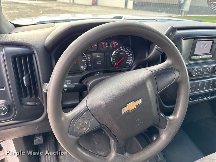 image for item EA1984 2015 Chevrolet Silverado 1500 pickup truck