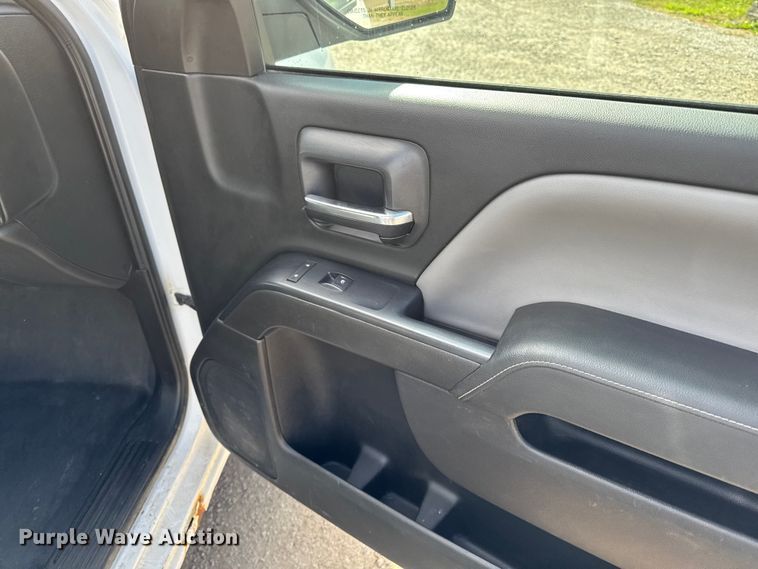 image for item EA1984 2015 Chevrolet Silverado 1500 pickup truck