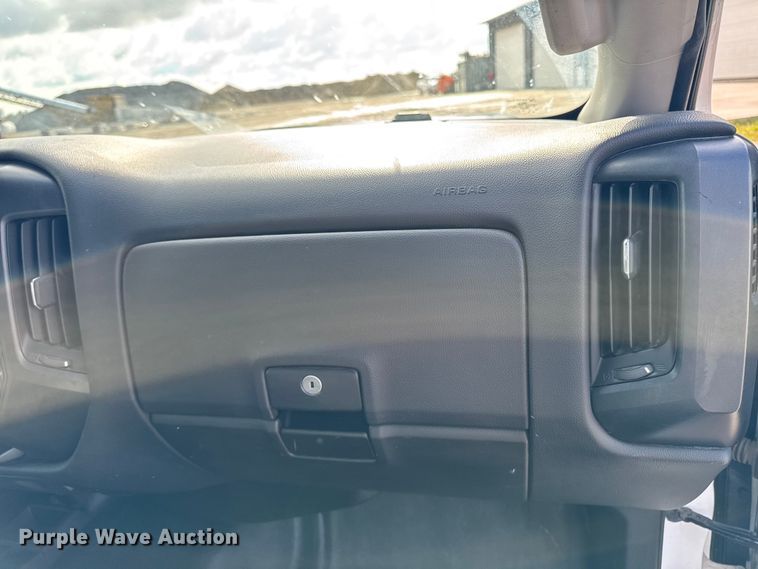 image for item EA1984 2015 Chevrolet Silverado 1500 pickup truck