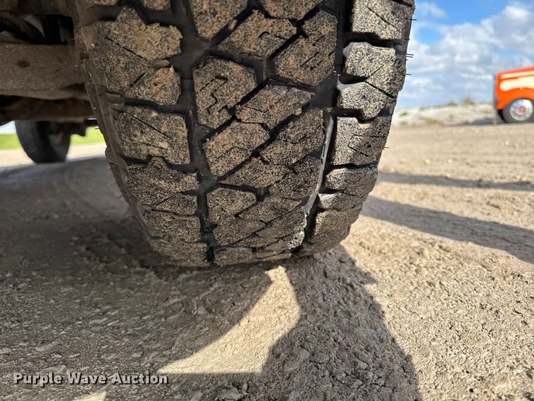 image for item EA1984 2015 Chevrolet Silverado 1500 pickup truck