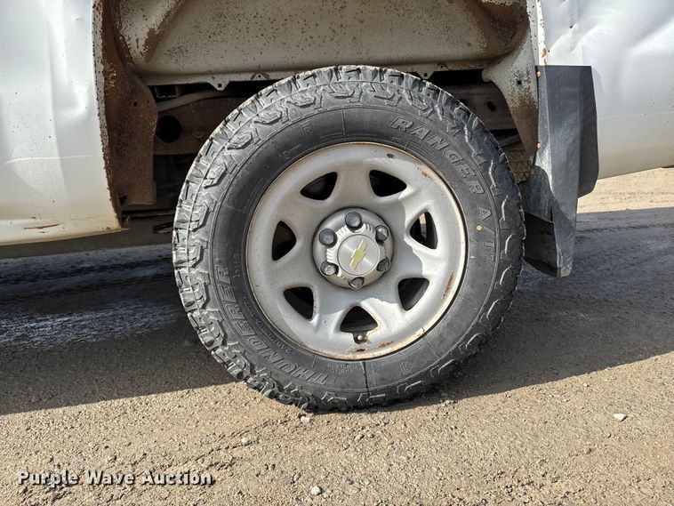 image for item EA1984 2015 Chevrolet Silverado 1500 pickup truck