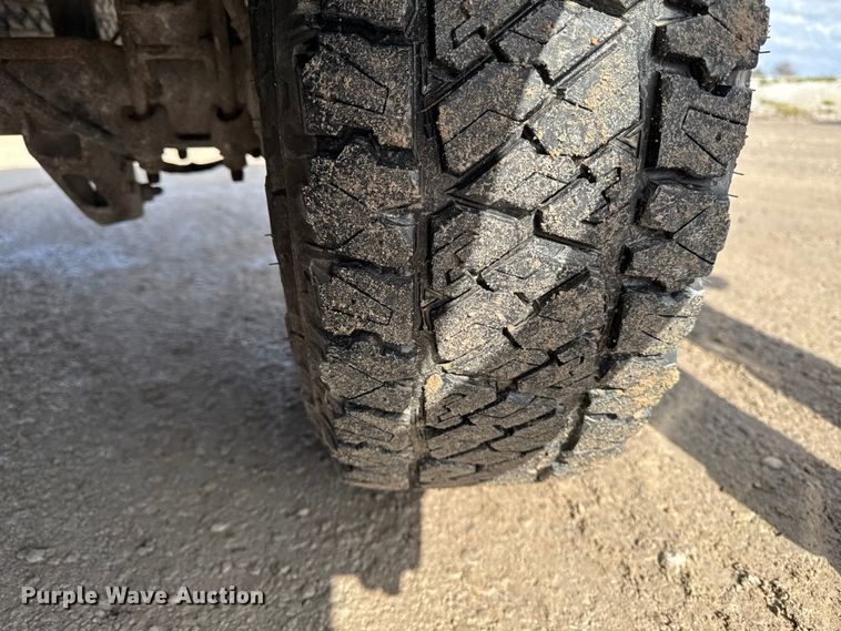 image for item EA1984 2015 Chevrolet Silverado 1500 pickup truck