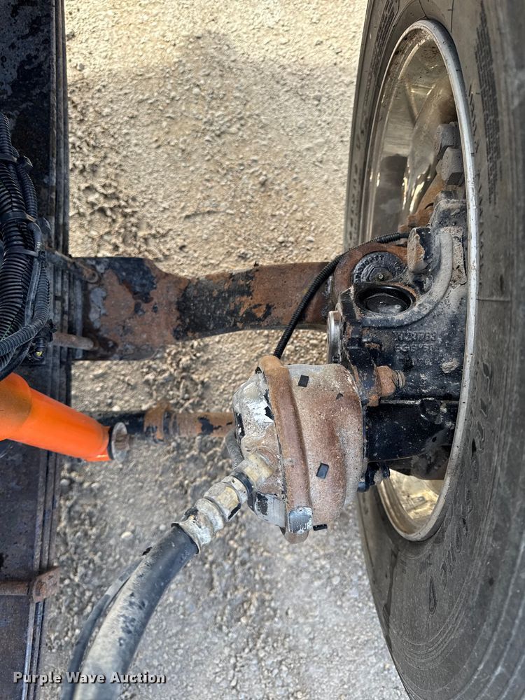 image for item EA1985 2009 Kenworth W900 semi truck