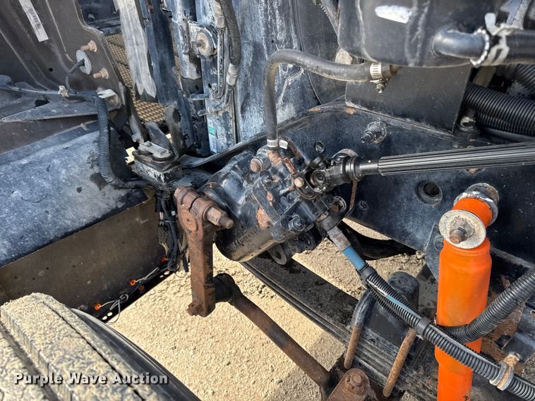 image for item EA1985 2009 Kenworth W900 semi truck