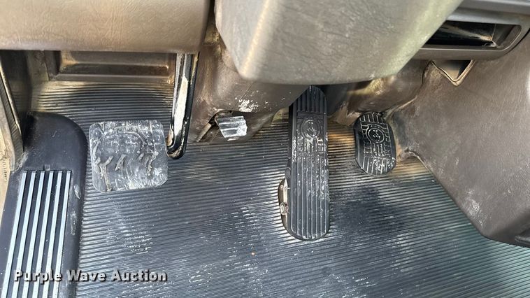 image for item EA1985 2009 Kenworth W900 semi truck