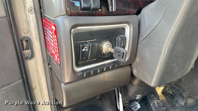 image for item EA1985 2009 Kenworth W900 semi truck