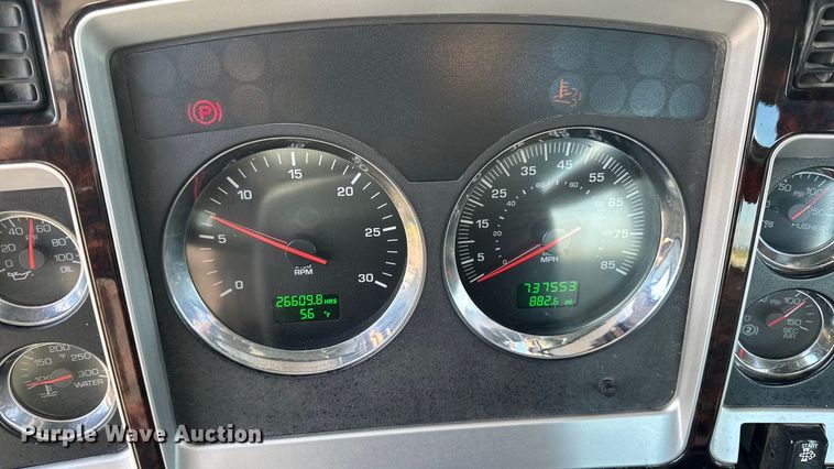 image for item EA1985 2009 Kenworth W900 semi truck