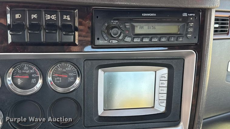 image for item EA1985 2009 Kenworth W900 semi truck