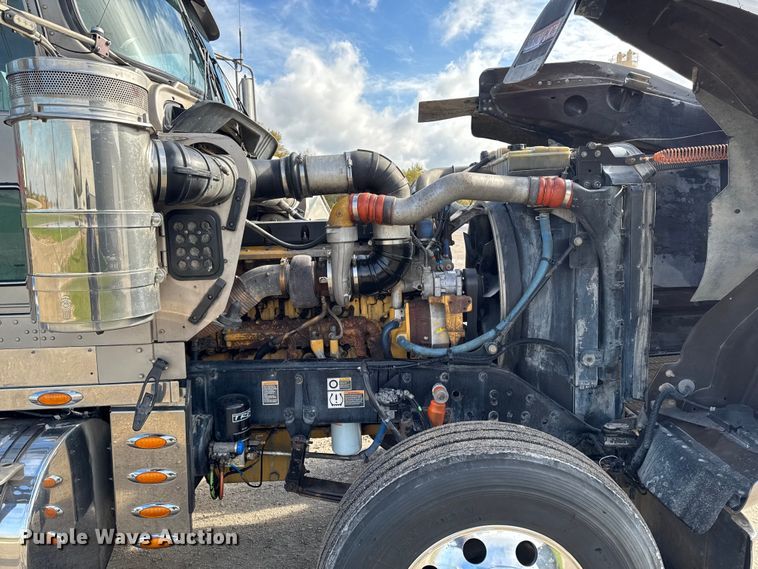 image for item EA1985 2009 Kenworth W900 semi truck