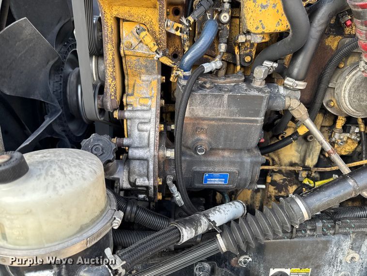 image for item EA1985 2009 Kenworth W900 semi truck