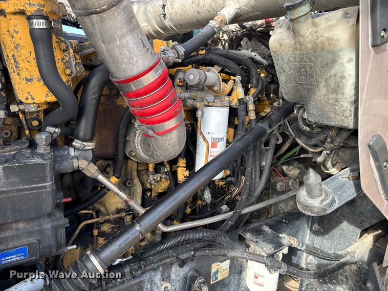 image for item EA1985 2009 Kenworth W900 semi truck