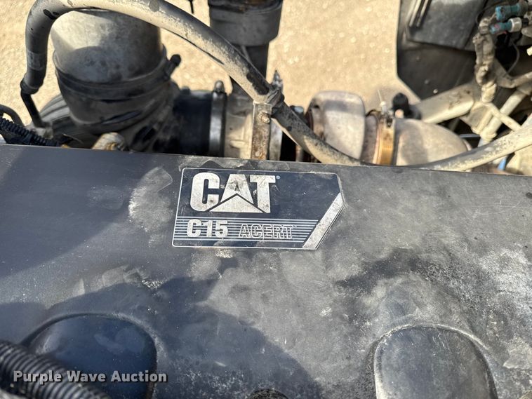 image for item EA1985 2009 Kenworth W900 semi truck