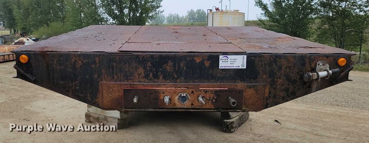 image for item EA2564 2001 Trail King lowboy equipment trailer