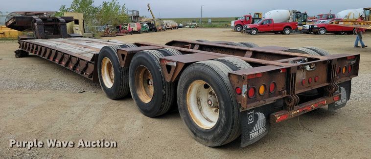 image for item EA2564 2001 Trail King lowboy equipment trailer