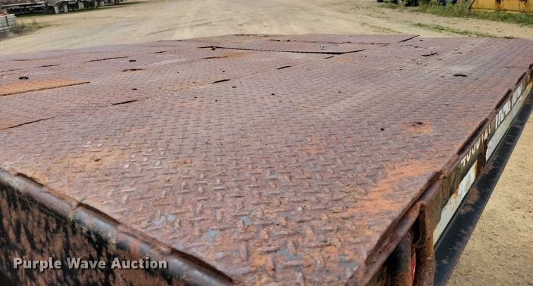 image for item EA2564 2001 Trail King lowboy equipment trailer