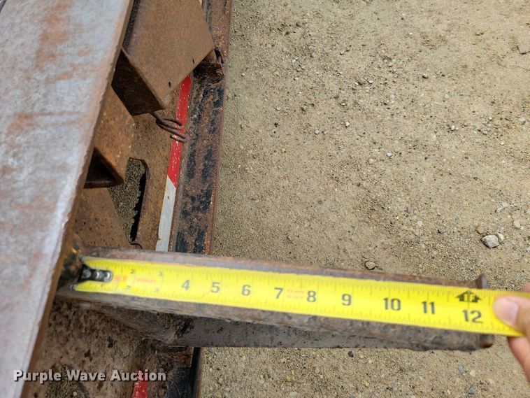 image for item EA2564 2001 Trail King lowboy equipment trailer