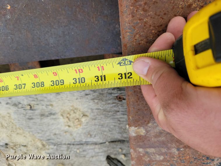 image for item EA2564 2001 Trail King lowboy equipment trailer