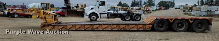 image for item EA2569 1993 Trail King lowboy equipment trailer