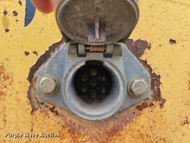 image for item EA2569 1993 Trail King lowboy equipment trailer