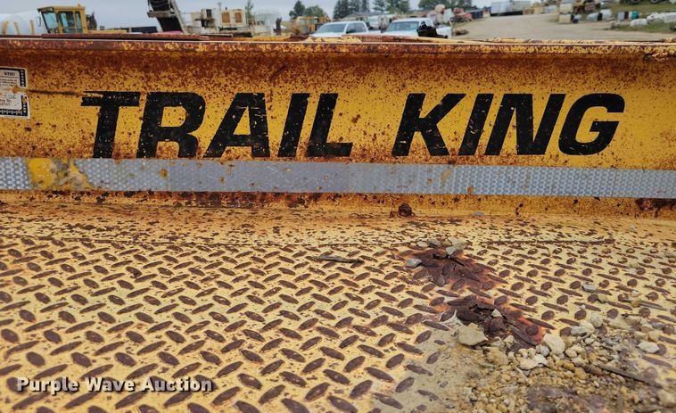 image for item EA2569 1993 Trail King lowboy equipment trailer