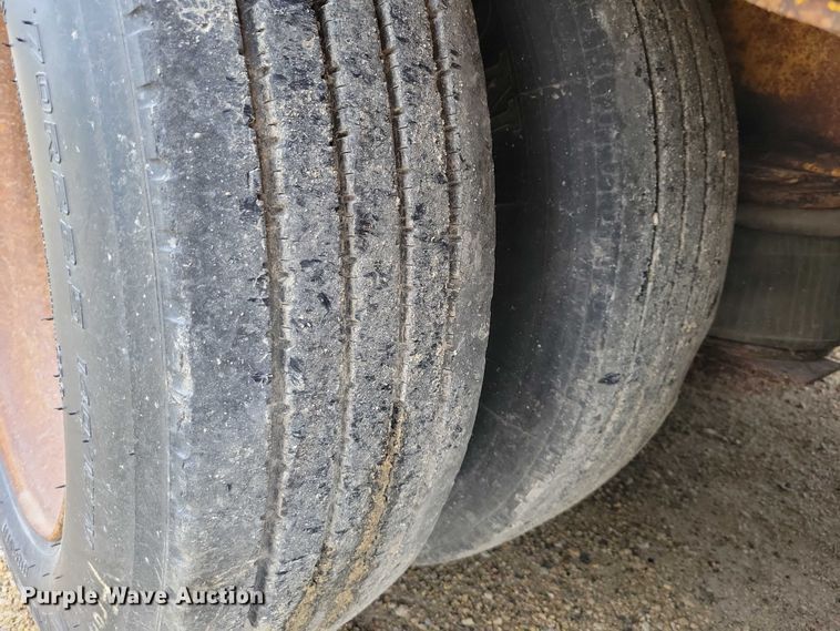 image for item EA2569 1993 Trail King lowboy equipment trailer