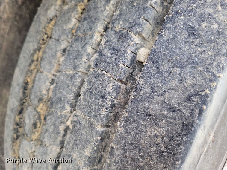 image for item EA2569 1993 Trail King lowboy equipment trailer