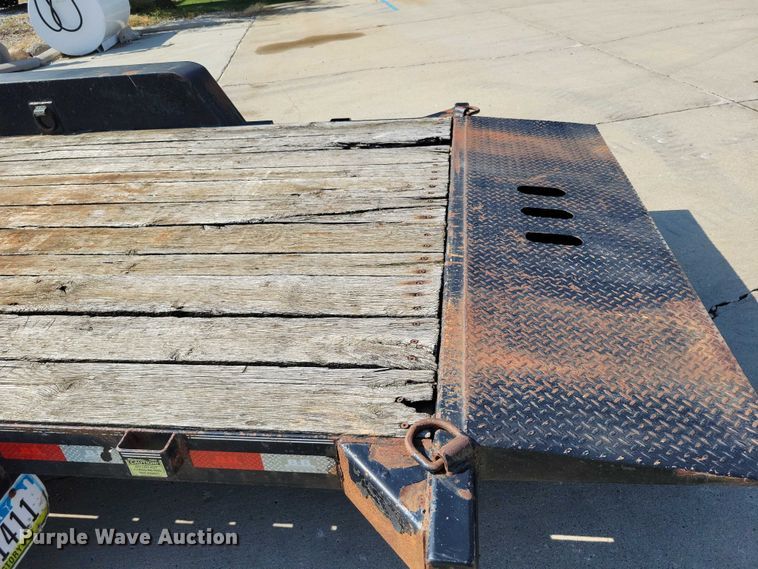 image for item EA2600 2014 Behnke Enterprises tilt deck equipment trailer