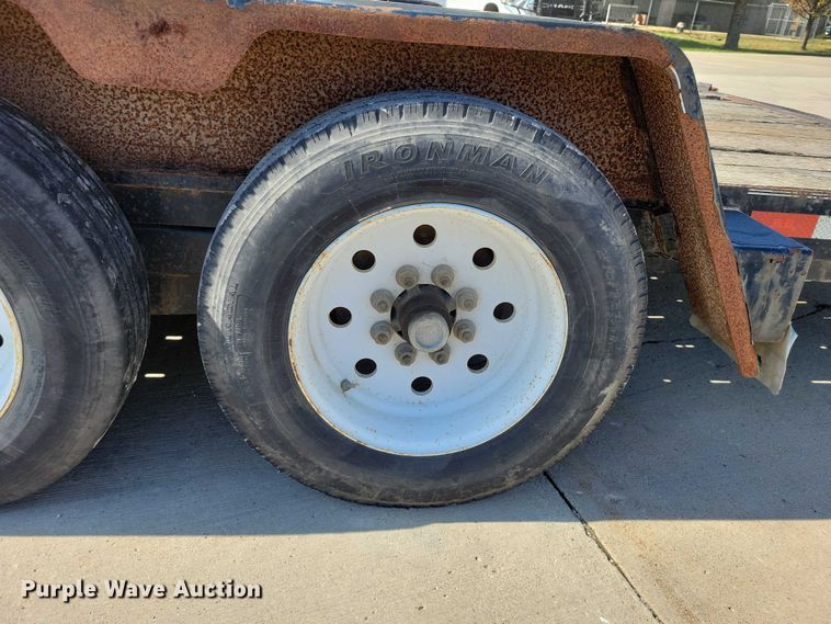 image for item EA2600 2014 Behnke Enterprises tilt deck equipment trailer