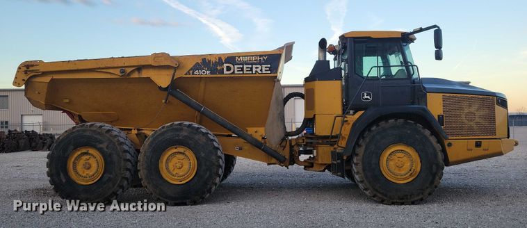 image for item EA2667 2016 John Deere 410E articulated haul truck