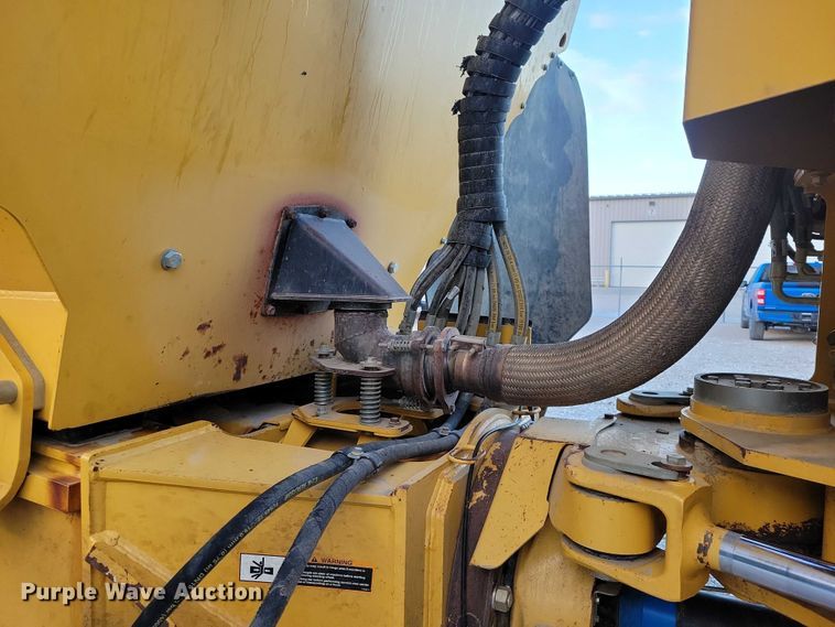 image for item EA2667 2016 John Deere 410E articulated haul truck