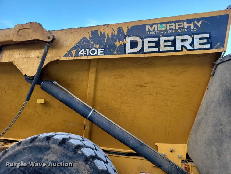 image for item EA2667 2016 John Deere 410E articulated haul truck